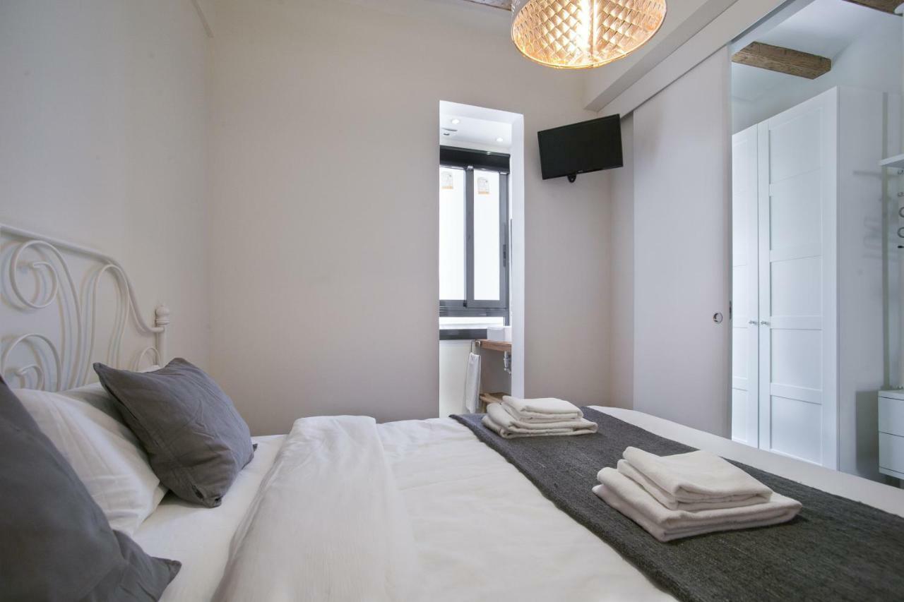 Tendency Apartments - Sagrada Familia Barcelona Bagian luar foto