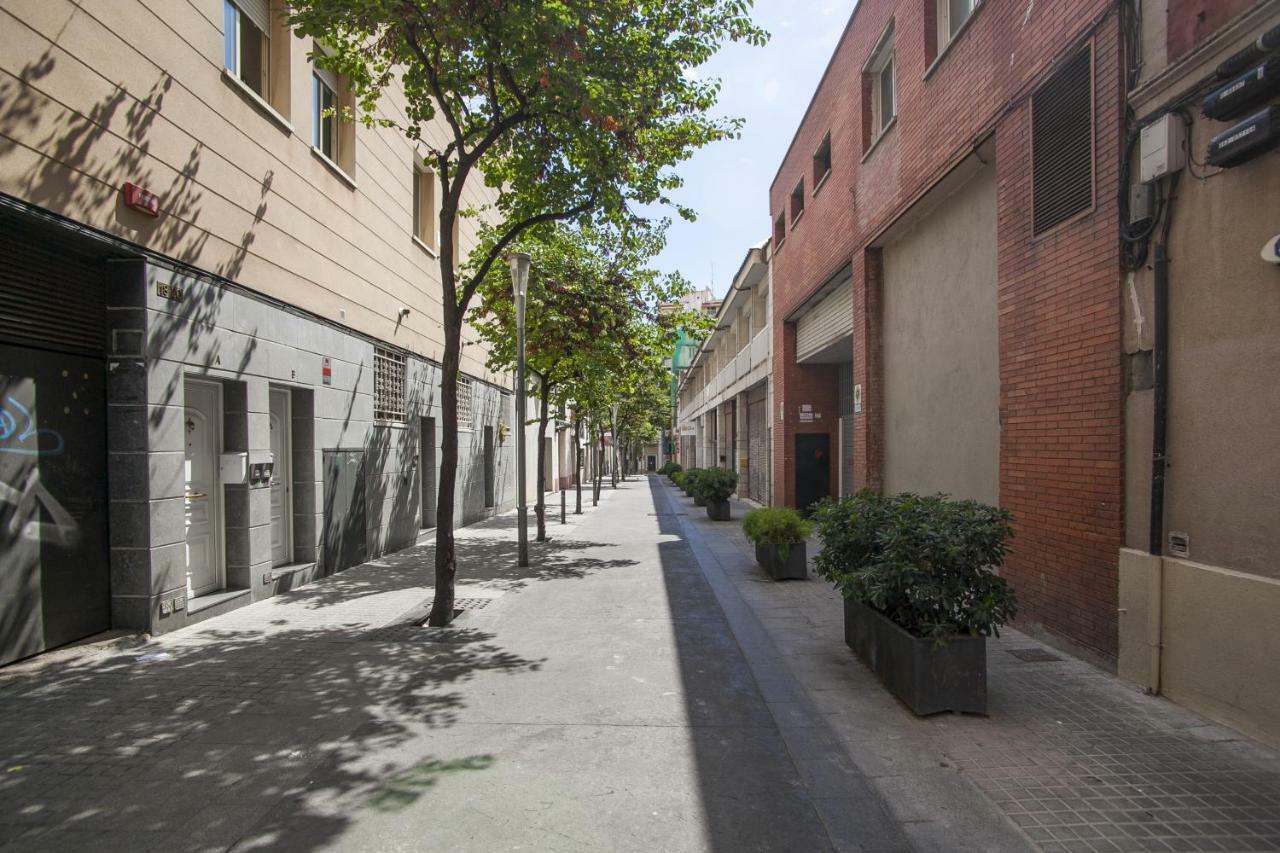 Tendency Apartments - Sagrada Familia Barcelona Bagian luar foto